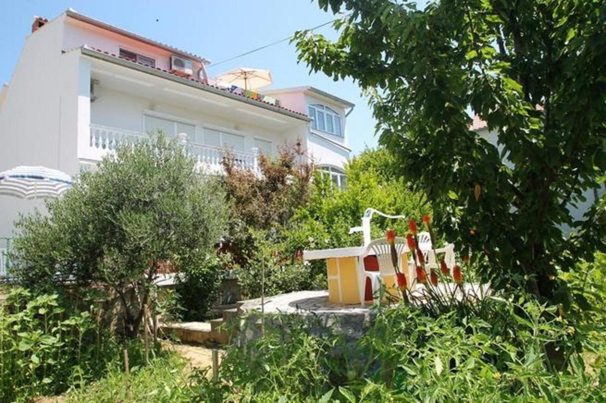 Palit Lovely Meta Apartments מראה חיצוני תמונה