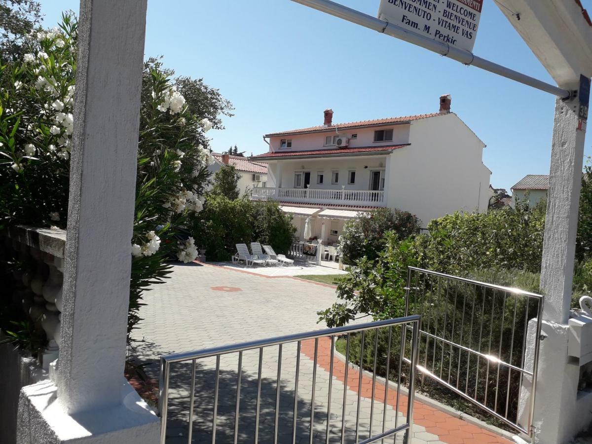 Palit Lovely Meta Apartments מראה חיצוני תמונה