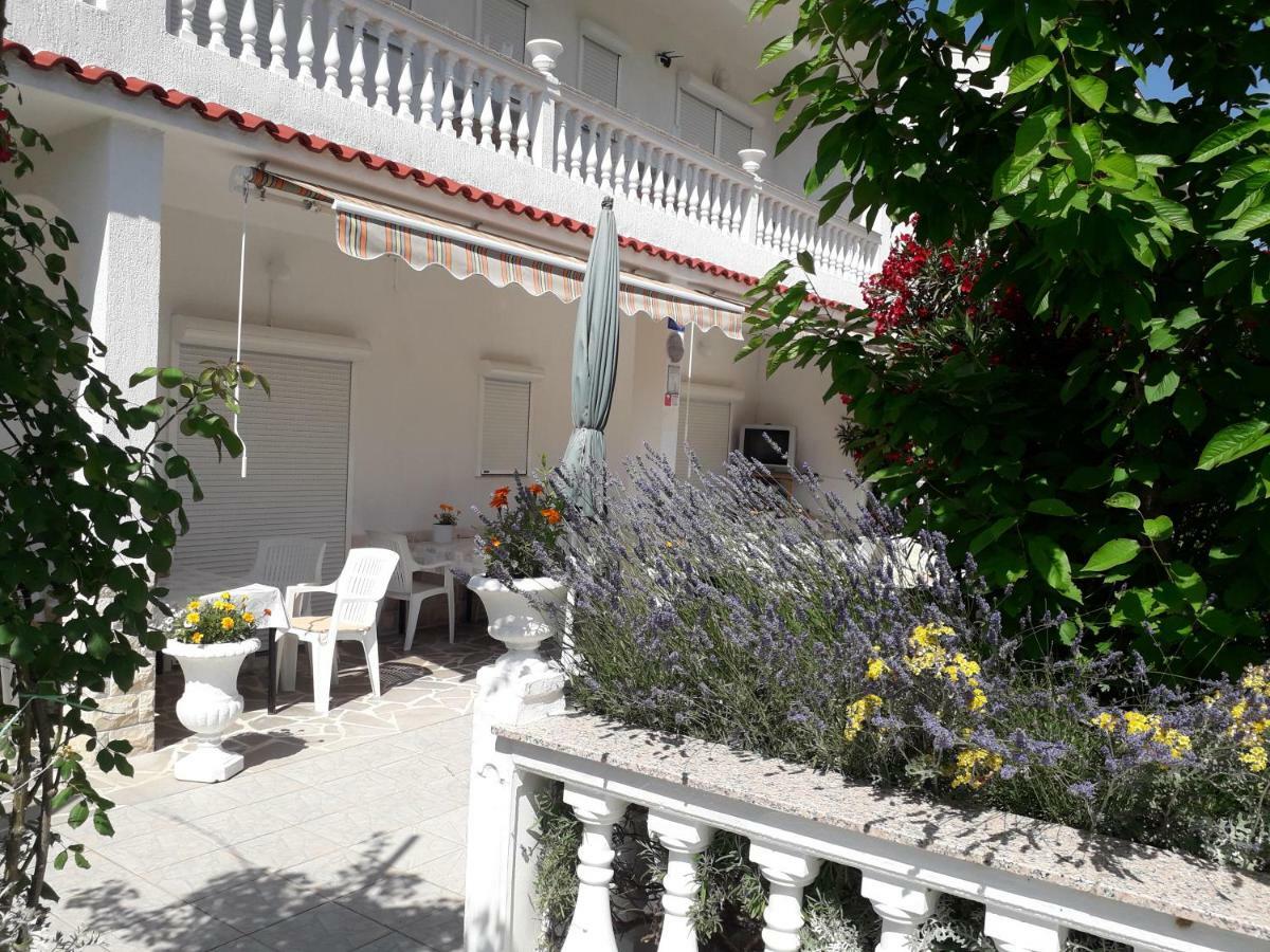 Palit Lovely Meta Apartments מראה חיצוני תמונה